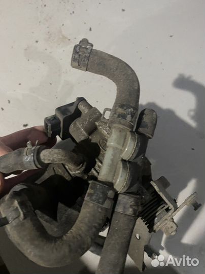 Дросельная заслонка Kia Rio 1