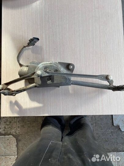 Трапеция стеклоочистителей LADA Kalina