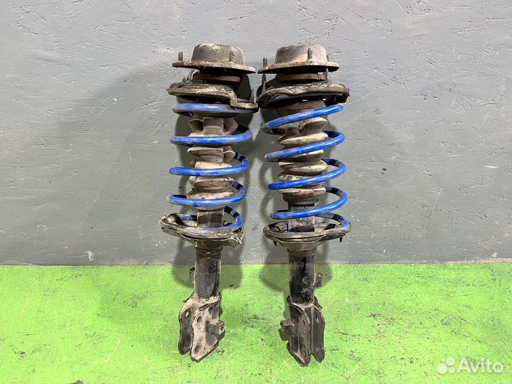 Стойки передние Hyndai Accent 2