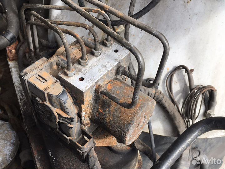 Блок abs (насос) mercedes vito