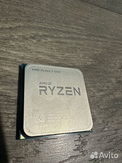 Процессор AMD Ryzen 3 1200