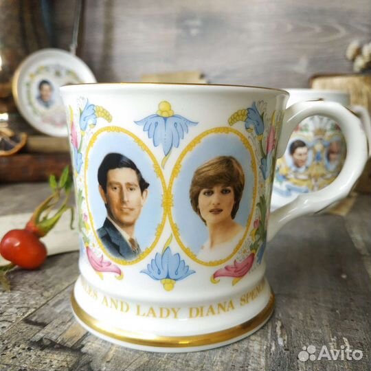 Фарфор с членами королевской семьи Чарльз и Диана