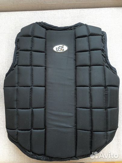 Жилет защитный для конного спорта