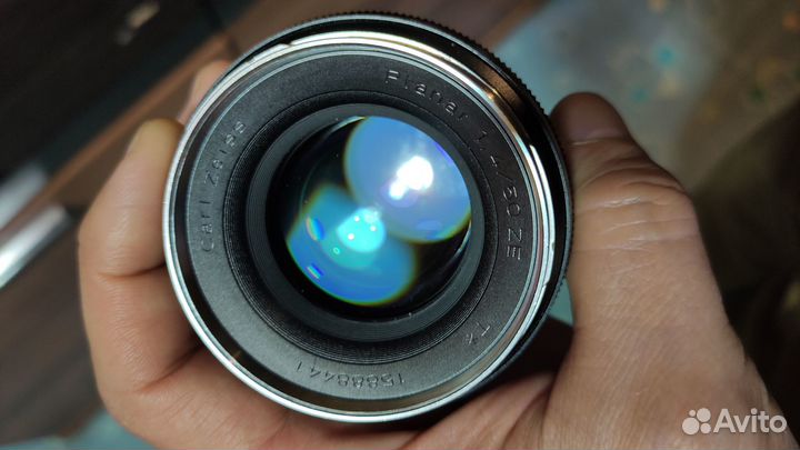 Ручной объектив Carl Zeiss 50mm f1.4 ZE Canon EF