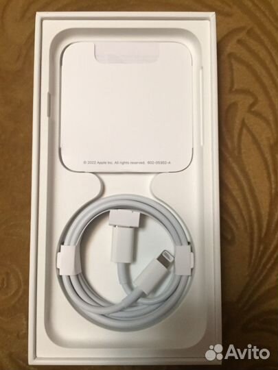 Телефон iPhone se 2022