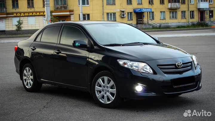 Стекло фары Toyota Corolla E150 2006-2010 Лев/Прав