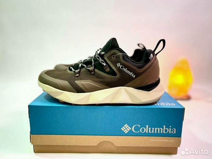 Кроссовки Columbia модные