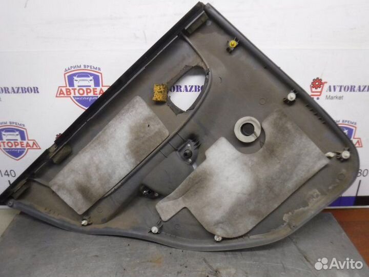 Обшивка двери задняя правая Hyundai Accent G4EC