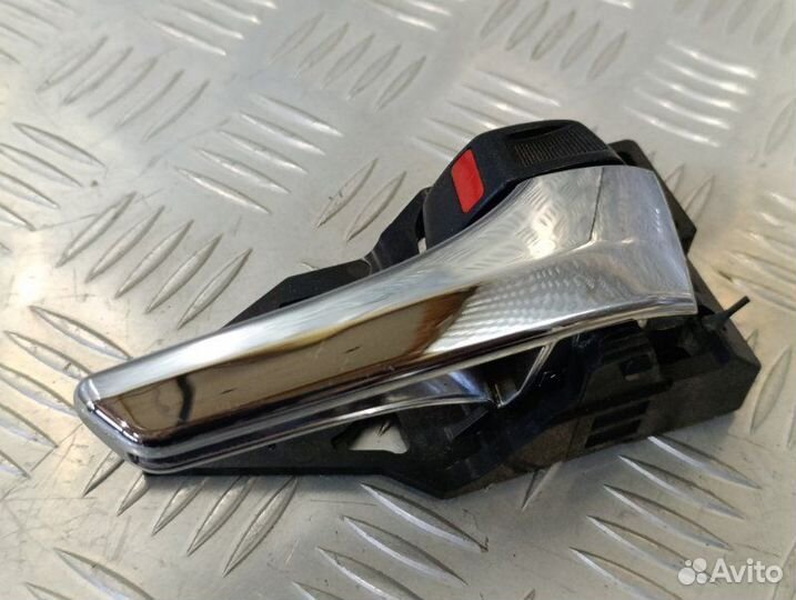 Ручка двери внутренняя правая Toyota Rav4 2.5