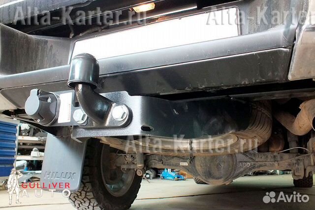 Фаркоп на Toyota Hilux (без отбойного бруса) 2015