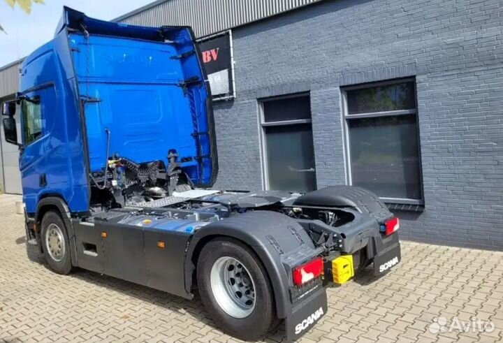 Pазбираем грузовик Scania 6 series с 2016