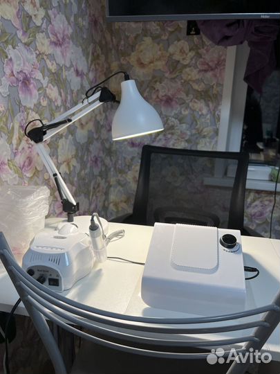 Маникюр на дому