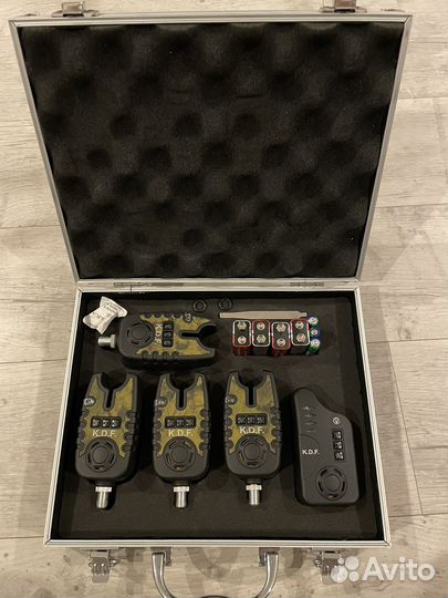 Набор электронных сигнализаторов поклевки