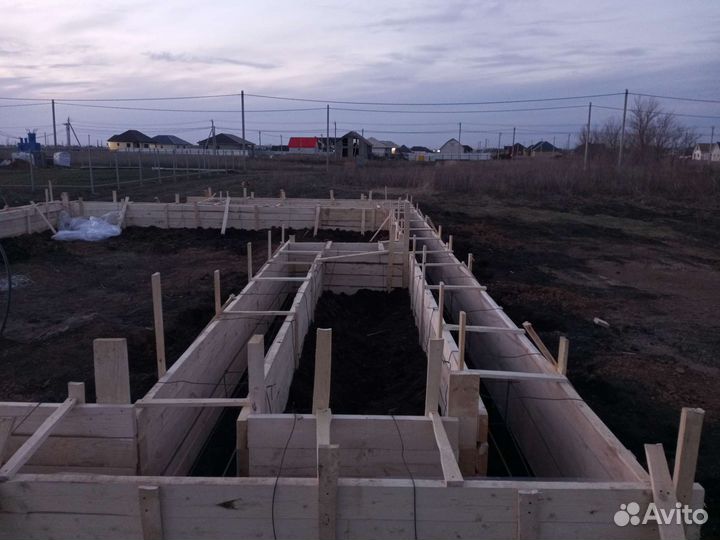 Бригада строителей