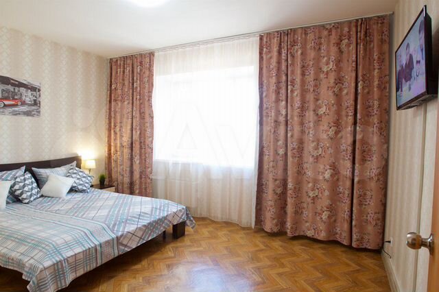 3-к. квартира, 90 м², 3/17 эт.