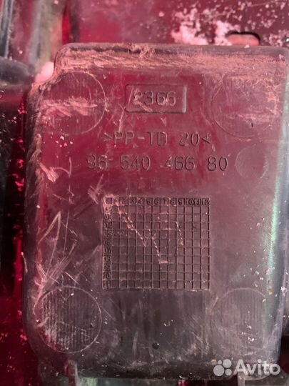 Крепление аккумулятора Citroen c4