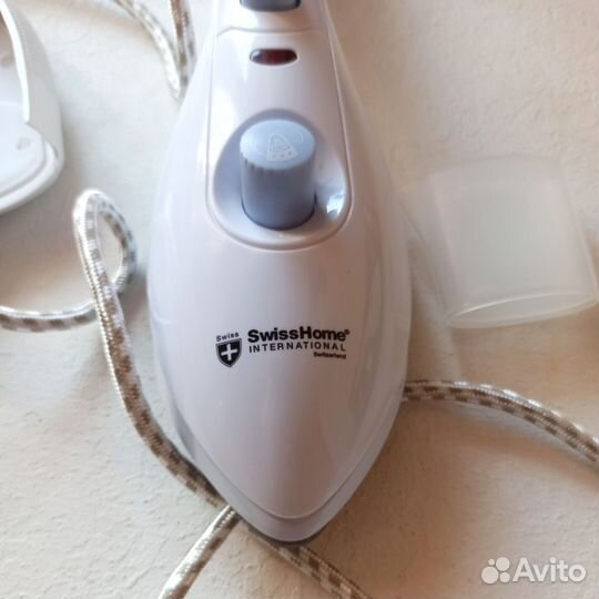 Паровой утюжок-отпариватель SwissHome SH-6602