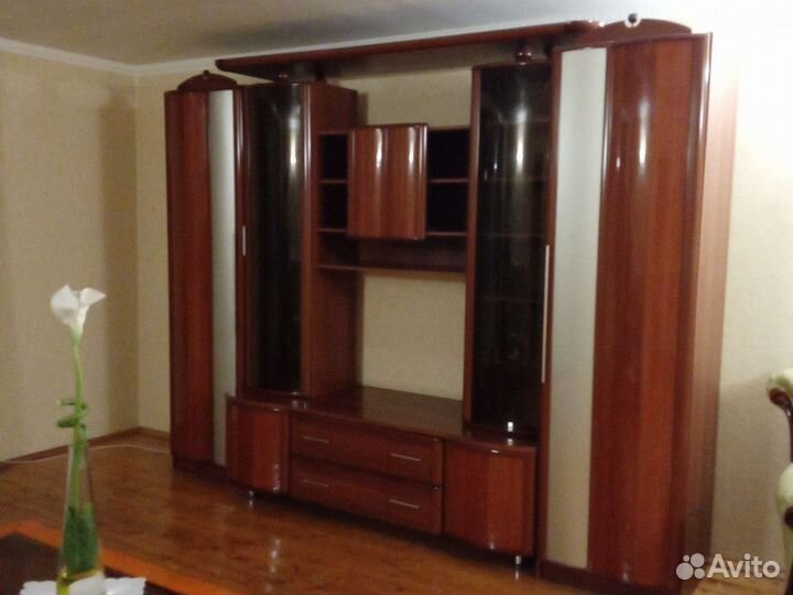 Стенка в гостиную бу