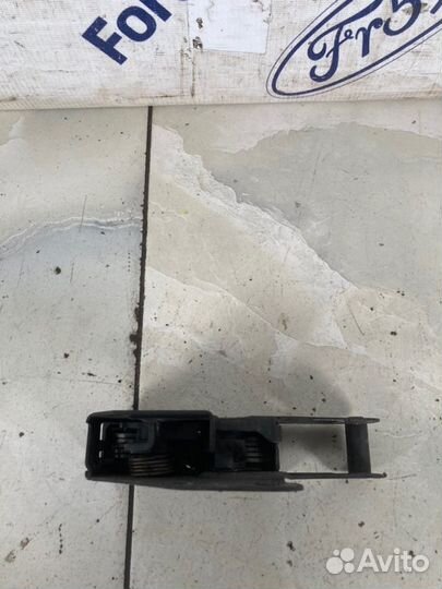 Замок капота Audi A4 B7 2006