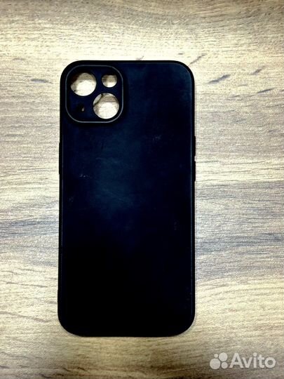 Телефон iPhone 13