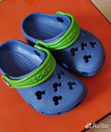 Crocs