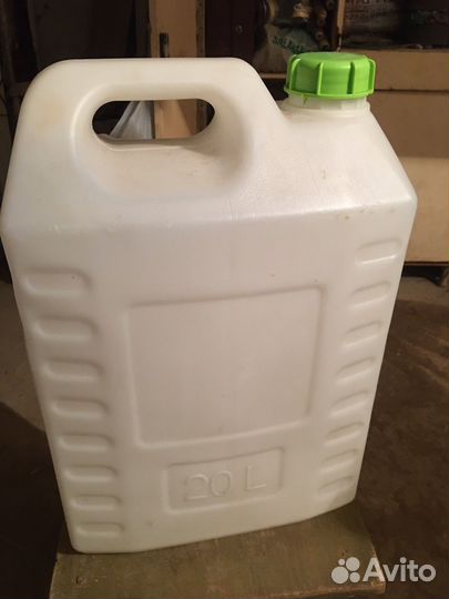 Канистра для питьевой воды 20 л