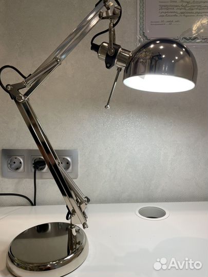 Настольная лампа IKEA икея