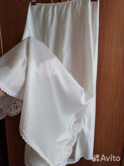 Женский подъюбник