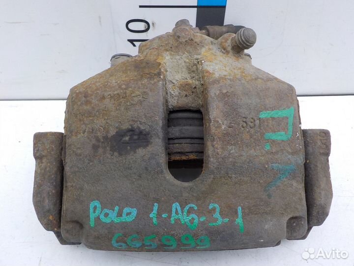 Суппорт тормозной передний правый на Volkswagen Po