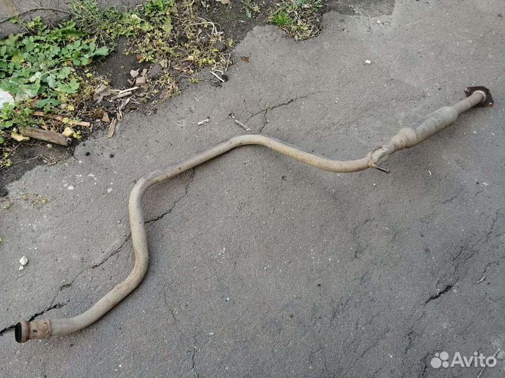 Труба на Nissan Primera P11