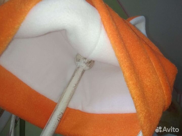 Шапки флисовые с ушками: чёрная и оранжевая