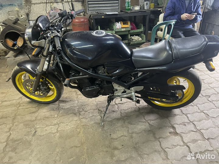 Suzuki bandit 400