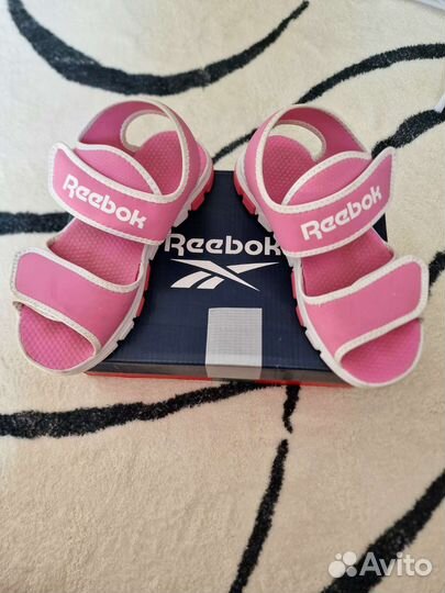 Сандалии reebok 35 размер