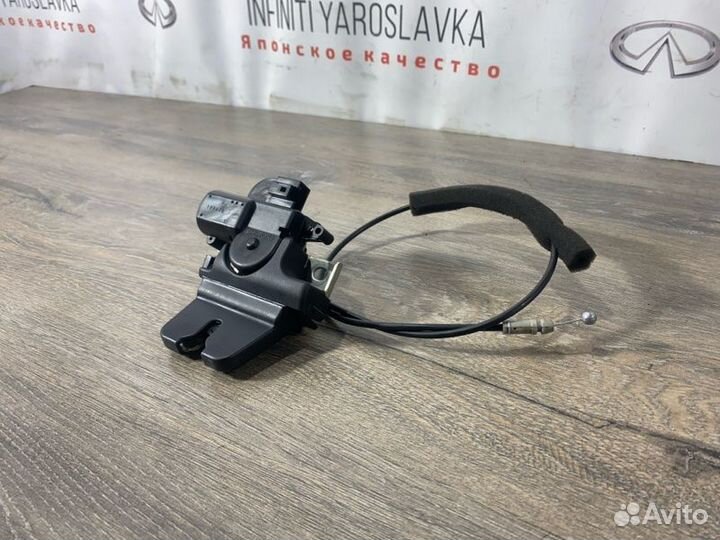 Замок крышки багажника Infiniti M37 M25 M35 M56