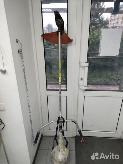 Инструмент -газонокосилка