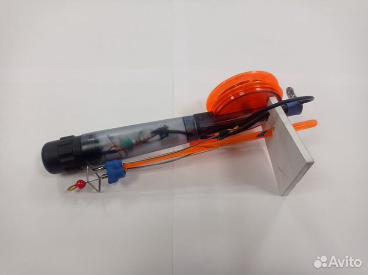 Зимняя удочка с сигнализатором