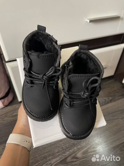Ботинки детские новые