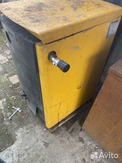 Твердотопливный котел Junkers