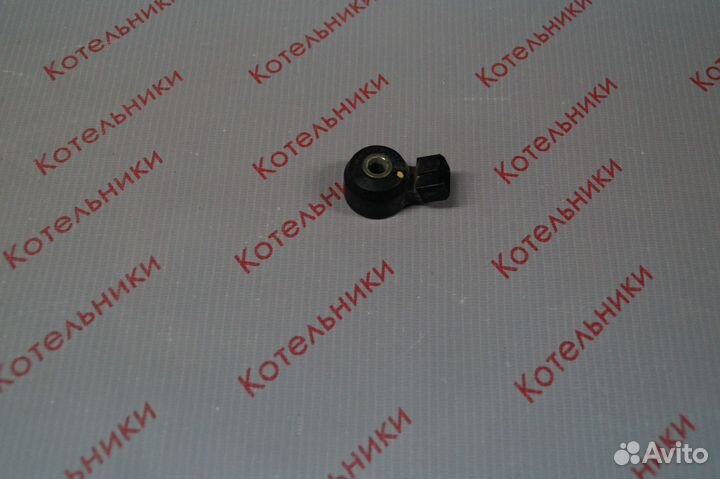 Nissan 22060-30P00 Датчик детонации