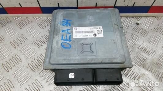 Блок управления двс skoda octavia A5 (OEA34PC01)