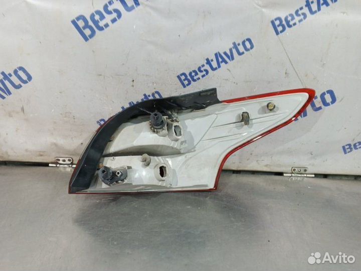 Фонарь задний левый Ford Focus 3 2012