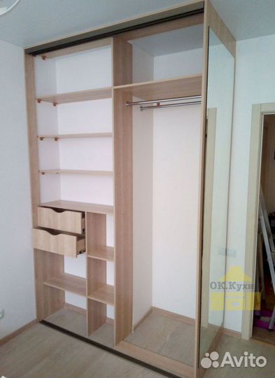 Шкаф двухстворчатый