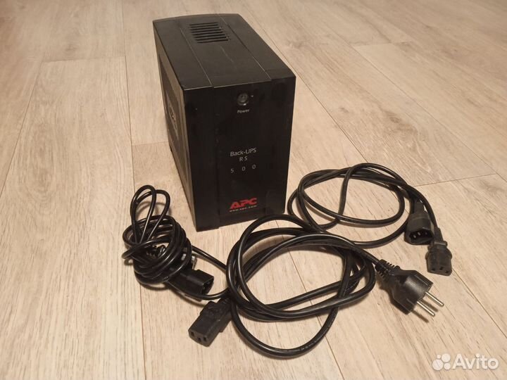Бесперебойник APC Back-UPS rs 500