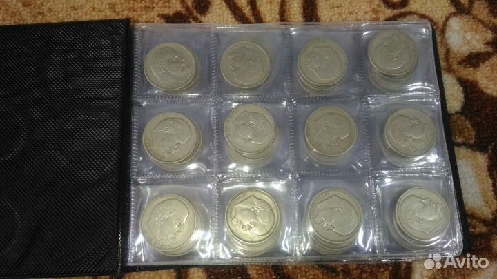 Советские рубли 72 шт с монетником