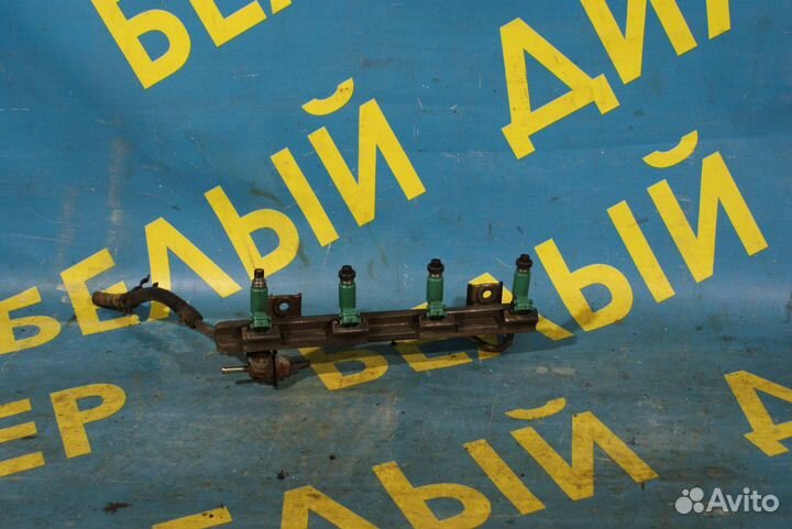 Топливная рампа форсунки Suzuki Baleno