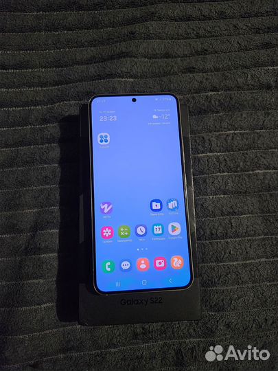 Samsung s22 8/128gb Snapdragon 8 gen 1