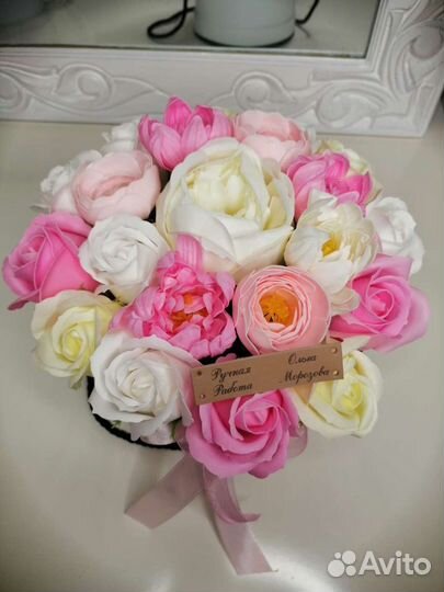 Букет из мыльных цветов в корзинке