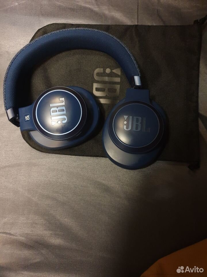 Беспроводные наушники jbl