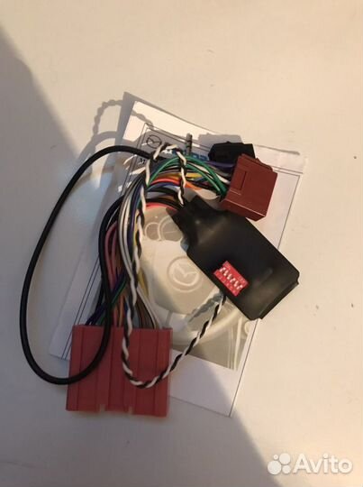 Интерфейс кнопок на руле для автомобилей Mazda 3,6