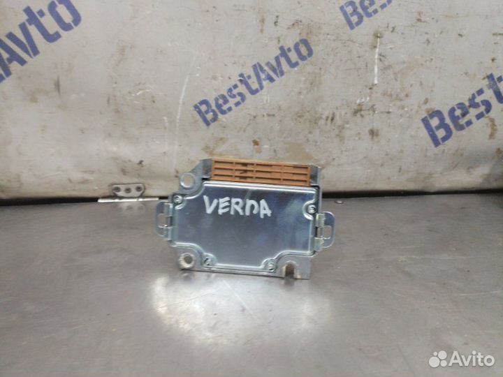 Блок SRS AirBag Hyundai Verna седан G4EE 2008